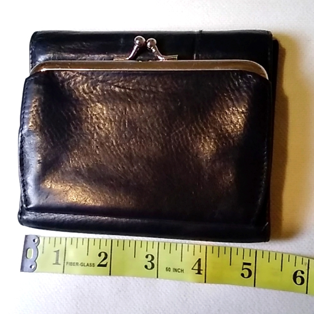 Buxton Leather US Wallet Sz 4"X5"